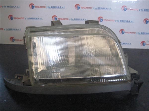 Luz direita 7701034151 Renault (RVI)