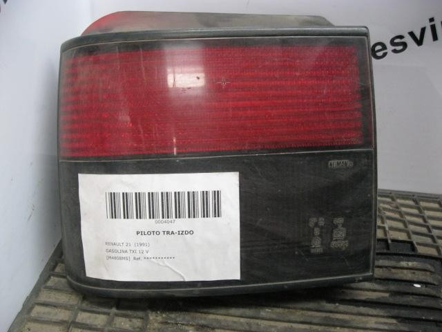 Lanterna traseira esquerda externa 7701034262 Renault (RVI)