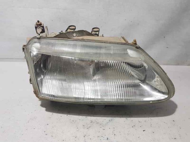 RENAULT 7701038262 Фара правая в наличии Запорожье