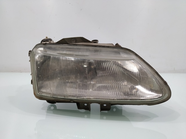 7701038262 RENAULT Правая фара купить в Львов