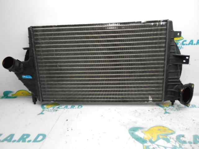 Radiador de intercooler 7701040663 Renault (RVI)