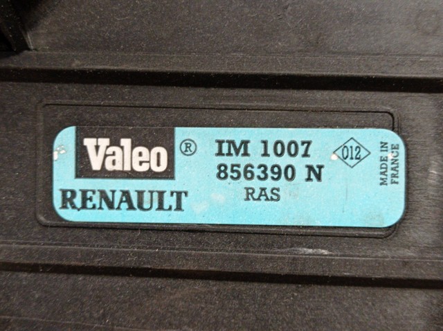 RENAULT 7701040663 Радиатор интеркуллера в наличии Львов