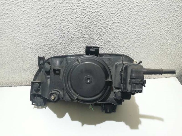 7701040683 RENAULT Фара правая купить в Киев