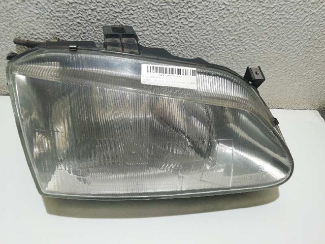 7701040683 RENAULT Фара правая купить в Ирпень