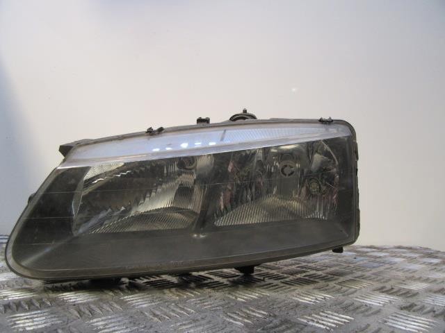 Luz esquerda 7701042500 Renault (RVI)