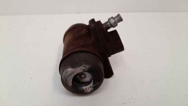 Cilindro traseiro do freio de rodas de trabalho 7701044681 RENAULT