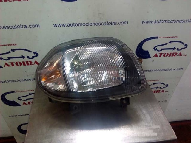 Luz direita 7701045994 Renault (RVI)