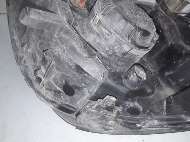 7701047600 RENAULT Правая фара купить в Ровно