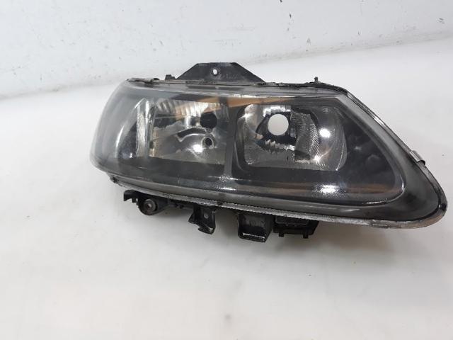 RENAULT 7701047881 Правая фара в наличии Тернополь