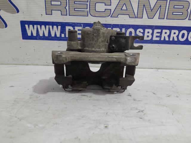 RENAULT 7701049092 Суппорт тормозной передний правый в наличии Харьков