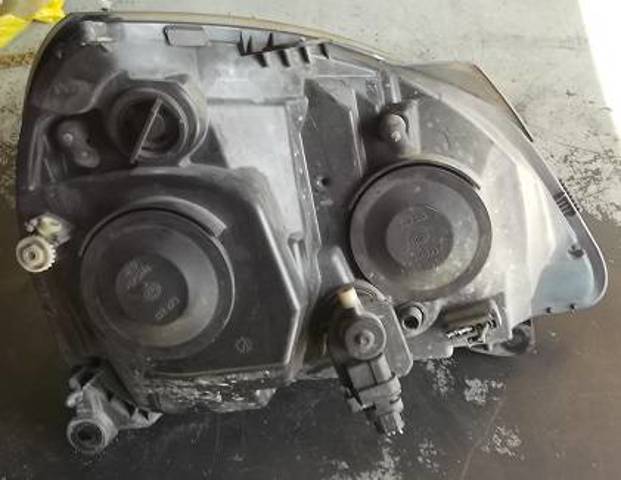 7701054058 RENAULT Фара левая купить в Кривой Рог