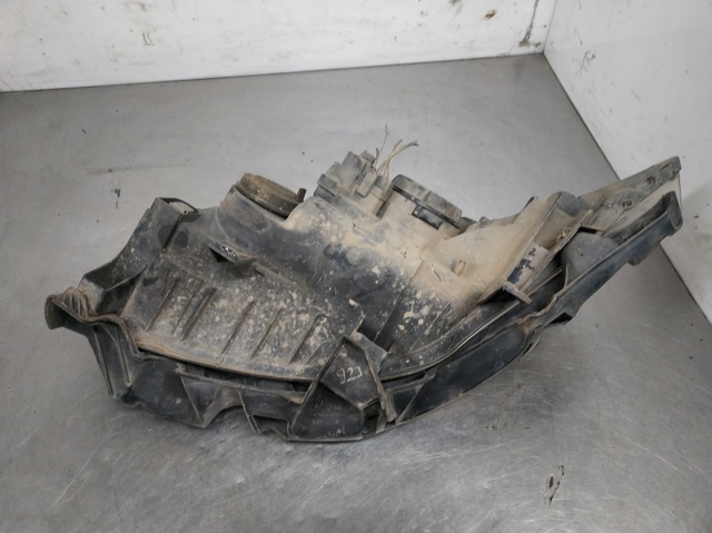 7701054655 RENAULT Правая фара купить в Ужгород
