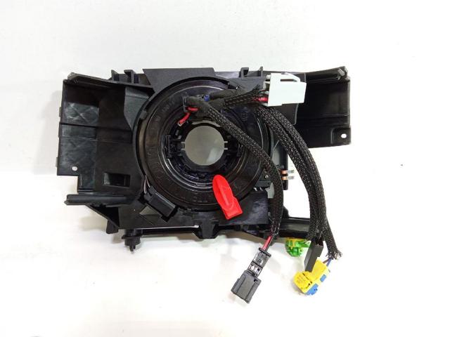Comutador instalado na coluna da direção, parte central 7701057094 RENAULT