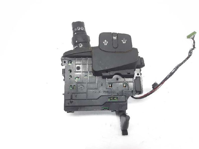 7701065912 RENAULT Правый подрулевой переключатель купить в Ровно