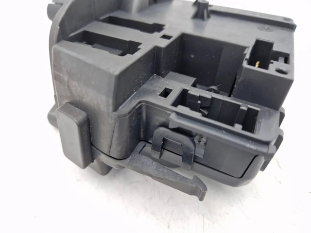 7701068113 RENAULT Правый подрулевой переключатель купить в Кривой Рог