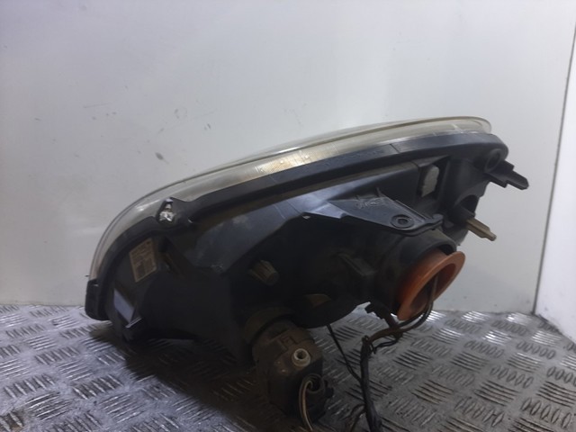 RENAULT 7701069077 Фара правая в наличии Киев