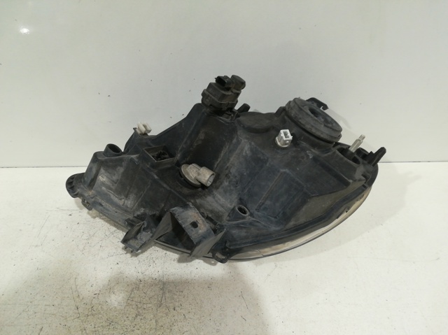 7701069079 RENAULT Правая фара купить в Запорожье