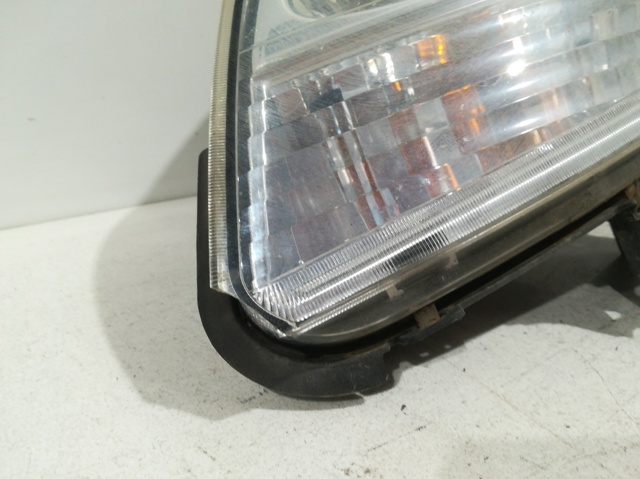 RENAULT 7701069086 Левая фара в наличии Житомир