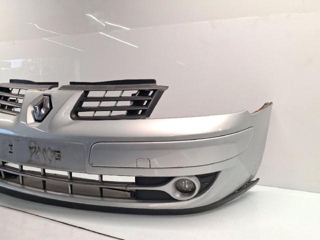 Tampão (grelha) das luzes de nevoeiro do pára-choque dianteiro 7701207361 RENAULT