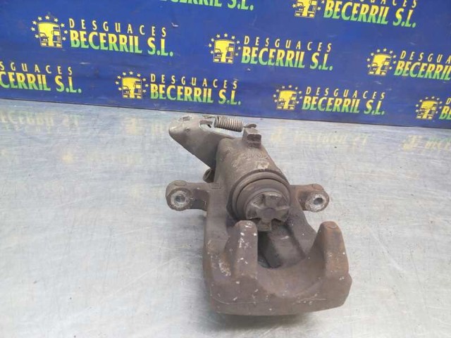 RENAULT 7701208257 Суппорт тормозной задний правый в наличии Сумы