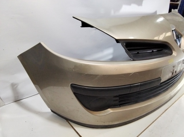 RENAULT 7701208681 Бампер передний в наличии Ровно