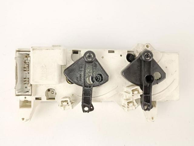 Unidade de controlo dos modos de aquecimento/condicionamento Renault Megane JA0, JA1