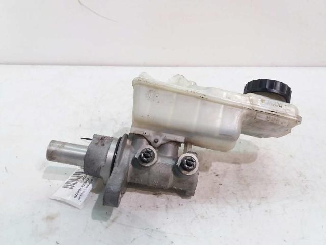 Cilindro mestre do freio 7701209764 RENAULT