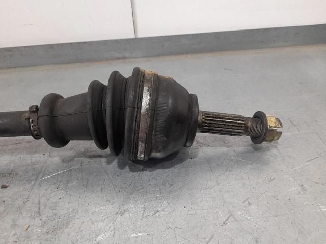 RENAULT 7701349916 Полуось (привод) передняя правая в наличии Чернигов