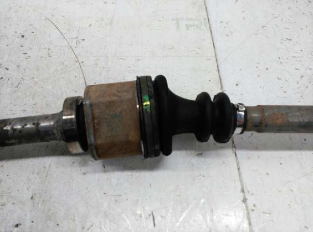 7701352001 RENAULT Правая полуось купить в Ирпень