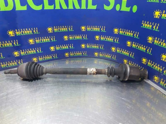 RENAULT 7701352776 Полуось (привод) передняя правая в наличии Днепр