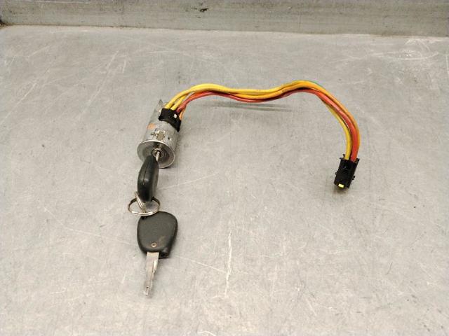 RENAULT 7701469419 Личинки замков, комплект в наличии Черновцы