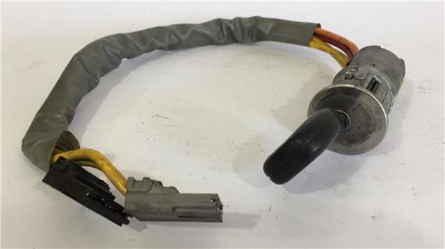 Fecho de ignição 7701470736 RENAULT