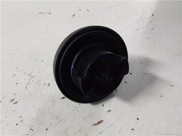 7701471585 RENAULT Крышка бензобака купить в Ужгород