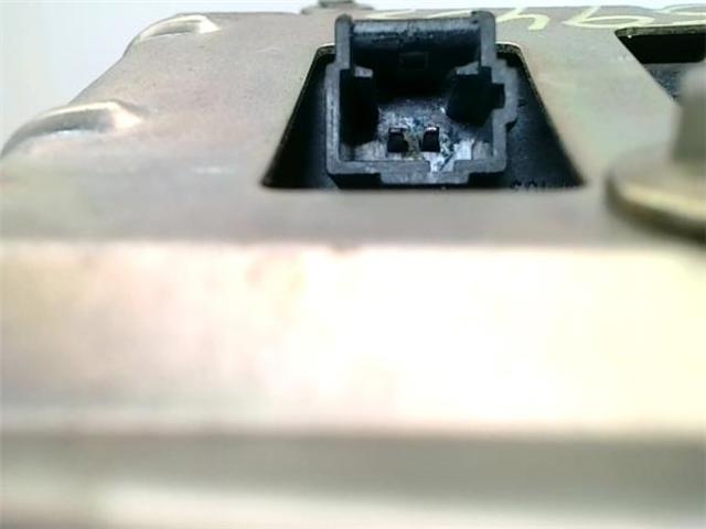 7701472930 RENAULT Кнопка привода замка крышки багажника (двери 3/5-й (ляды) купить в Киев
