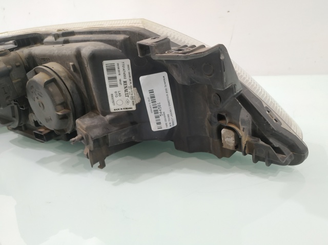 RENAULT 7701474502 Левая фара в наличии Черновцы