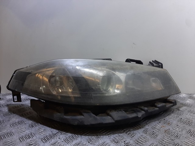 RENAULT 7701476387 Фара правая в наличии Львов