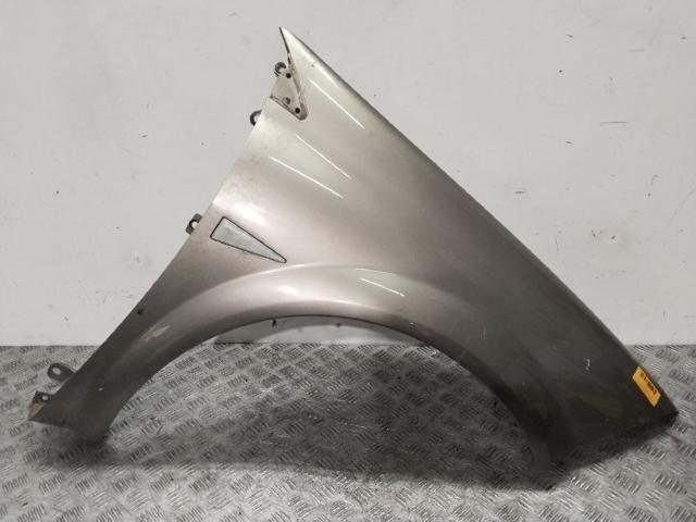 Pára-lama dianteiro direito 7701477187 RENAULT