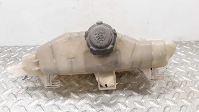 RENAULT 7701477290 Бачок системы охлаждения расширительный в наличии Каменское