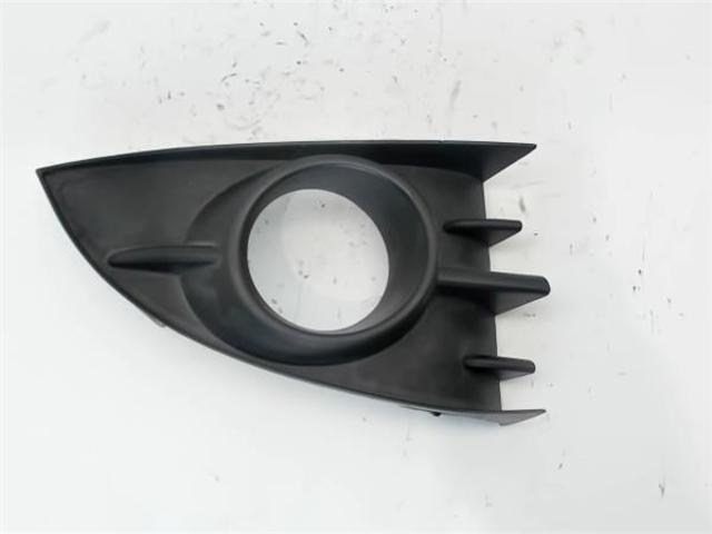 RENAULT 7701477302 Решетка бампера в наличии Полтава