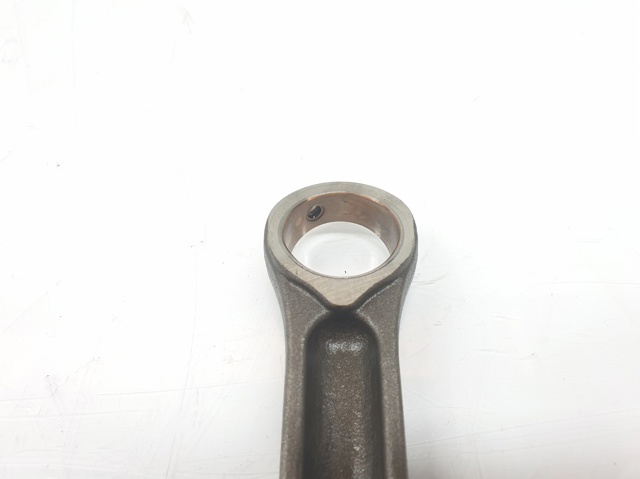 7701477831 Renault (RVI)
