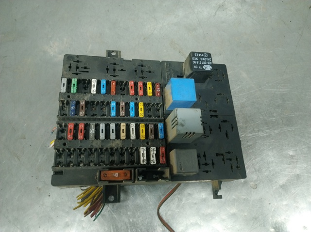 RENAULT 7703297587 Блок предохранителей в наличии Павлоград