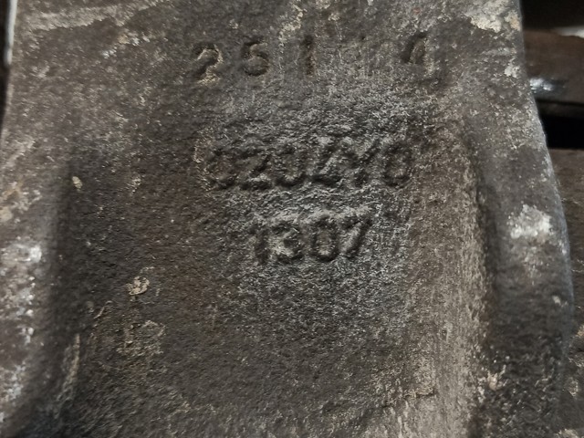 7711135734 RENAULT Суппорт тормозной передний левый купить в Ужгород