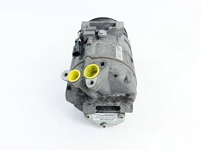 Compressor de aparelho de ar condicionado 7711368772 RENAULT
