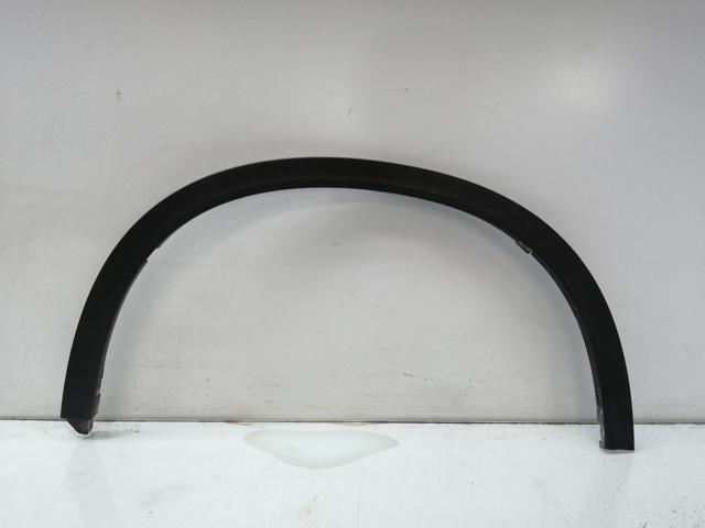 Expansor (placa sobreposta) de arco do pára-lama dianteiro direito 7721054P005PK Suzuki