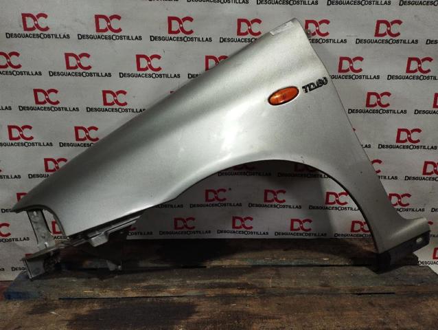 Pára-lama dianteiro esquerdo Fiat Punto 176C