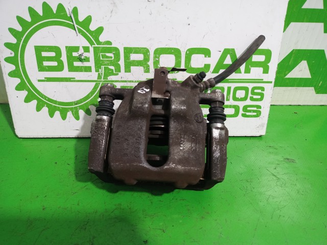 Suporte do freio dianteiro esquerdo 77364339 Fiat/Alfa/Lancia