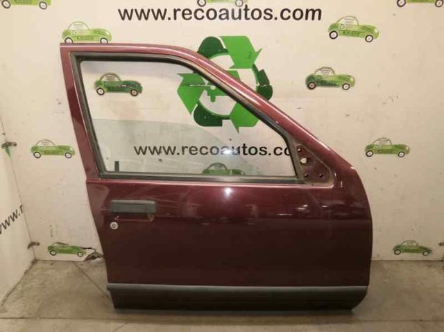 Porta dianteira direita 7751467506 Renault (RVI)