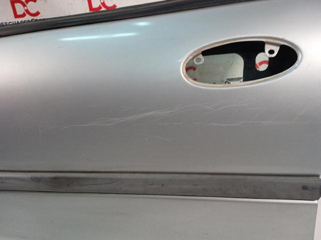Porta dianteira esquerda Renault Laguna 1 B56, 556