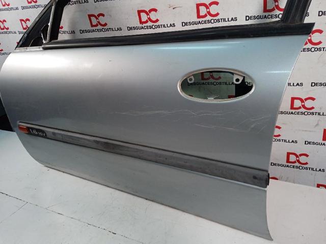 Porta dianteira esquerda Renault Laguna 1 B56, 556