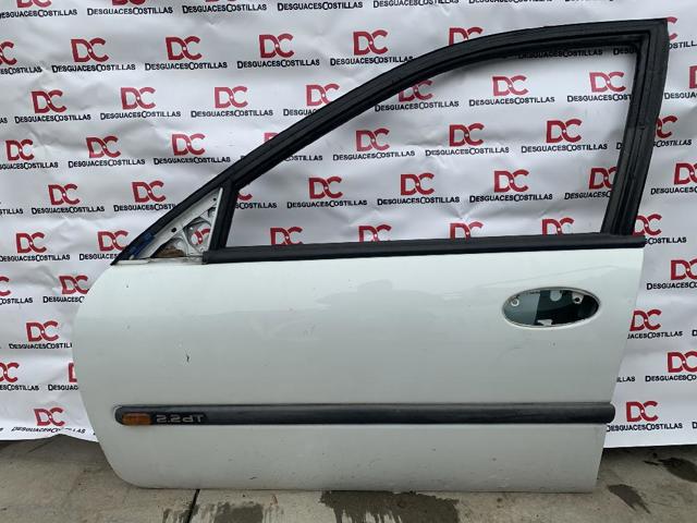 Porta dianteira esquerda Renault Laguna 1 B56, 556